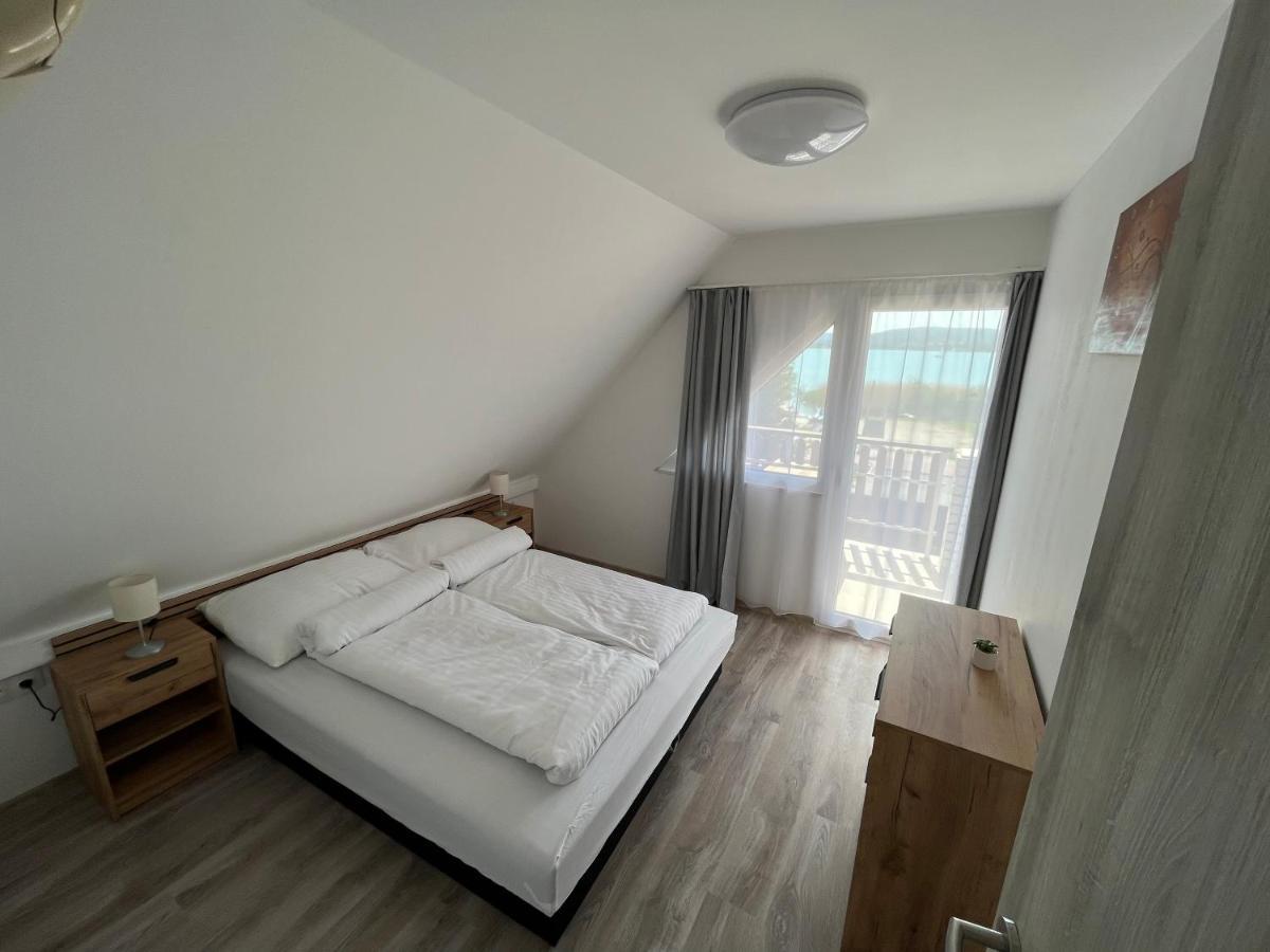 Sunset Beach Apartman Balatonfůzfő Buitenkant foto
