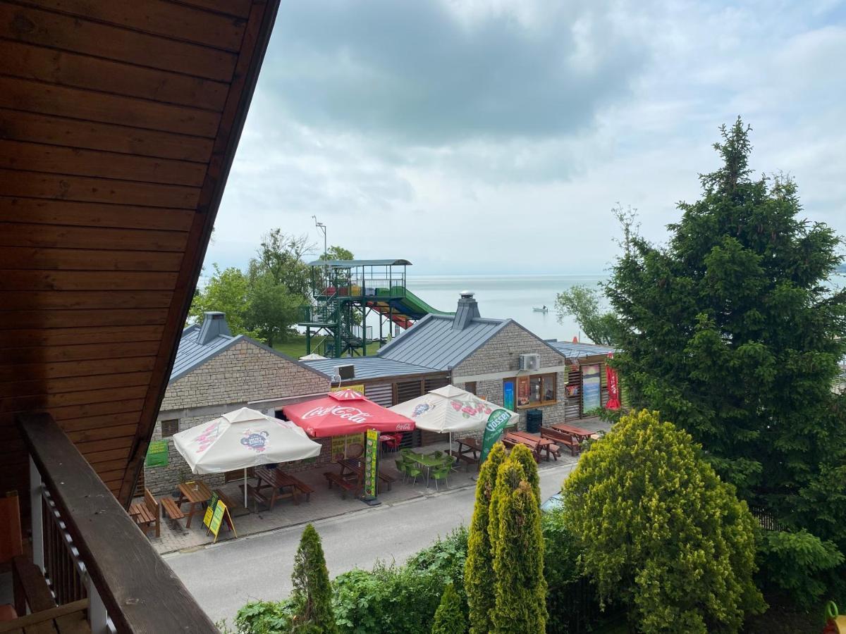 Sunset Beach Apartman Balatonfůzfő Buitenkant foto