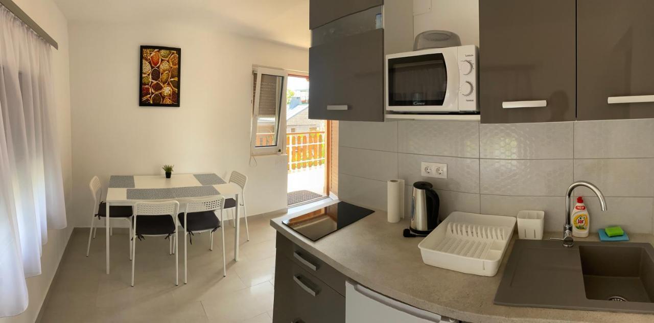 Sunset Beach Apartman Balatonfůzfő Buitenkant foto