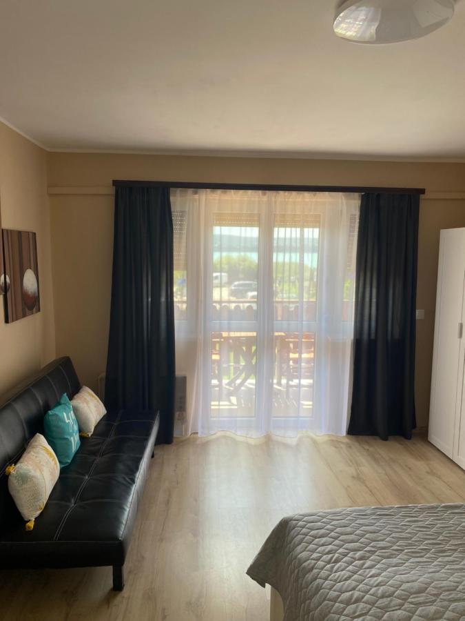 Sunset Beach Apartman Balatonfůzfő Buitenkant foto